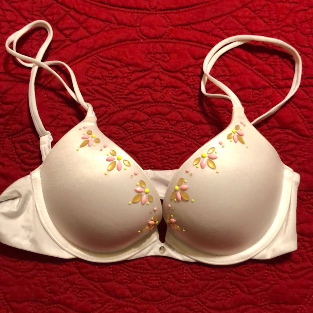 Victoria’s Secret bra